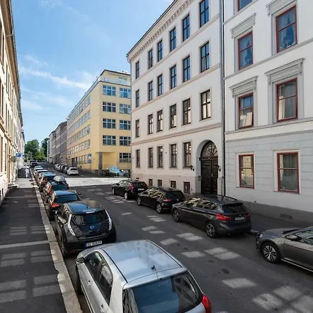 Feriehus 5min To Karl Johan 6 Guests
